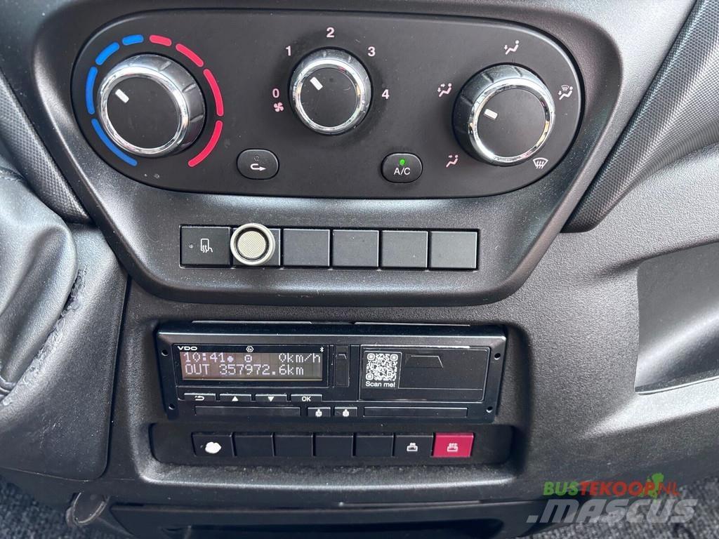 Iveco UNVI Compa Autobuze de turism