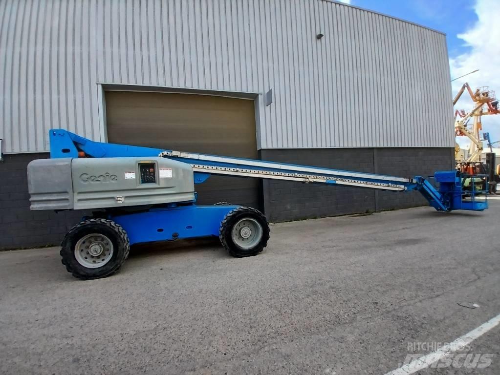 JLG 860 SJ Nacele cu brat telescopic