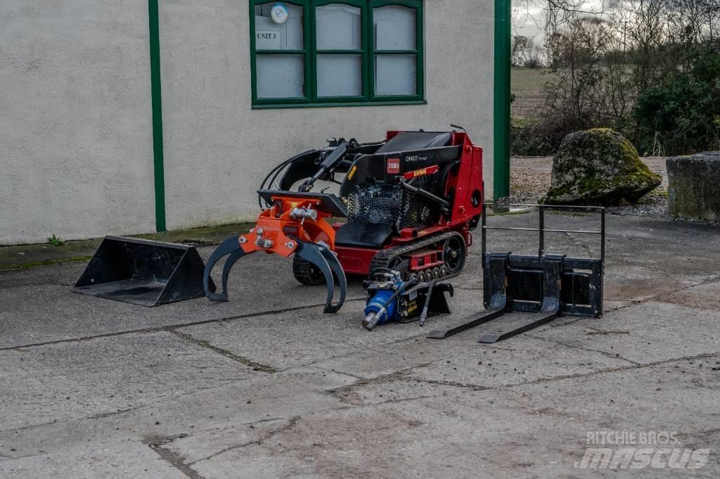 Toro TX427 Mini incarcatoare