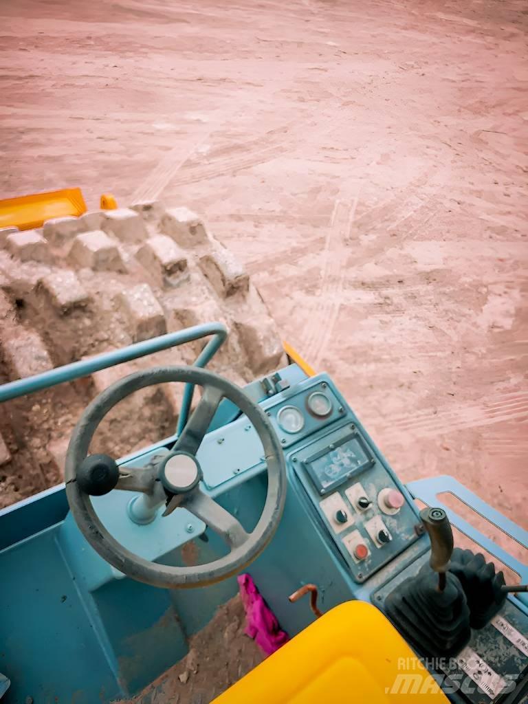 Bomag BW 213 P D B-3 Compactoare monocilindrice