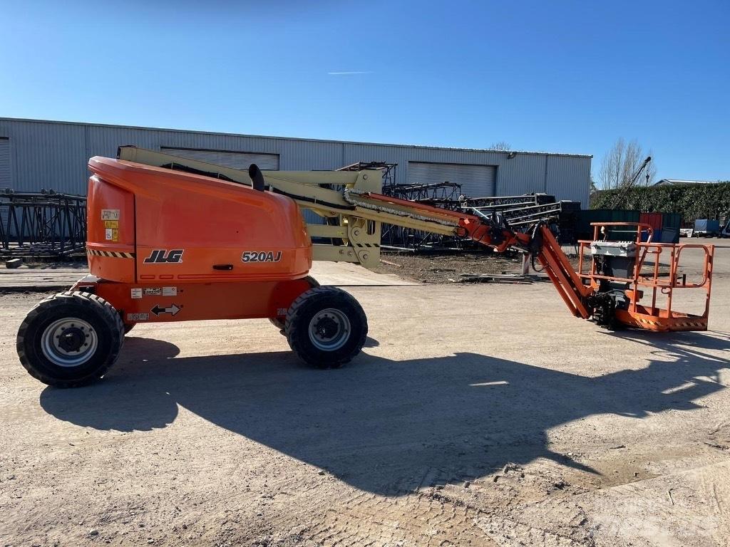 JLG 520 AJ Nacele cu brat articulat