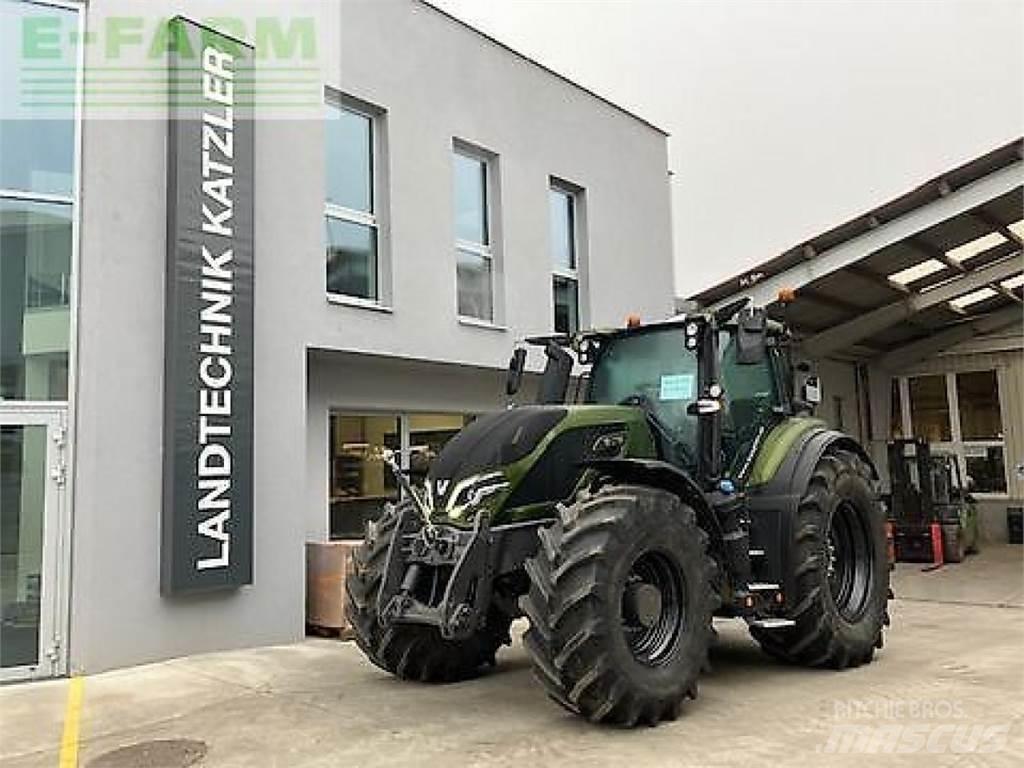Valtra q305 Tractoare