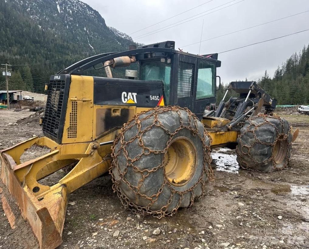 CAT 545 C Utilaje de manevrarea a bustenilor
