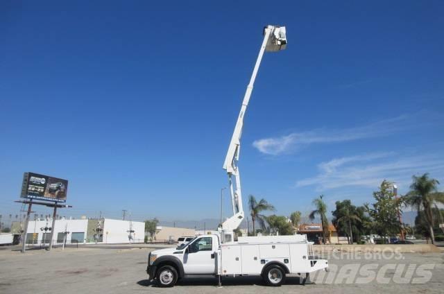 Ford F 550 Platforme aeriene montate pe camion