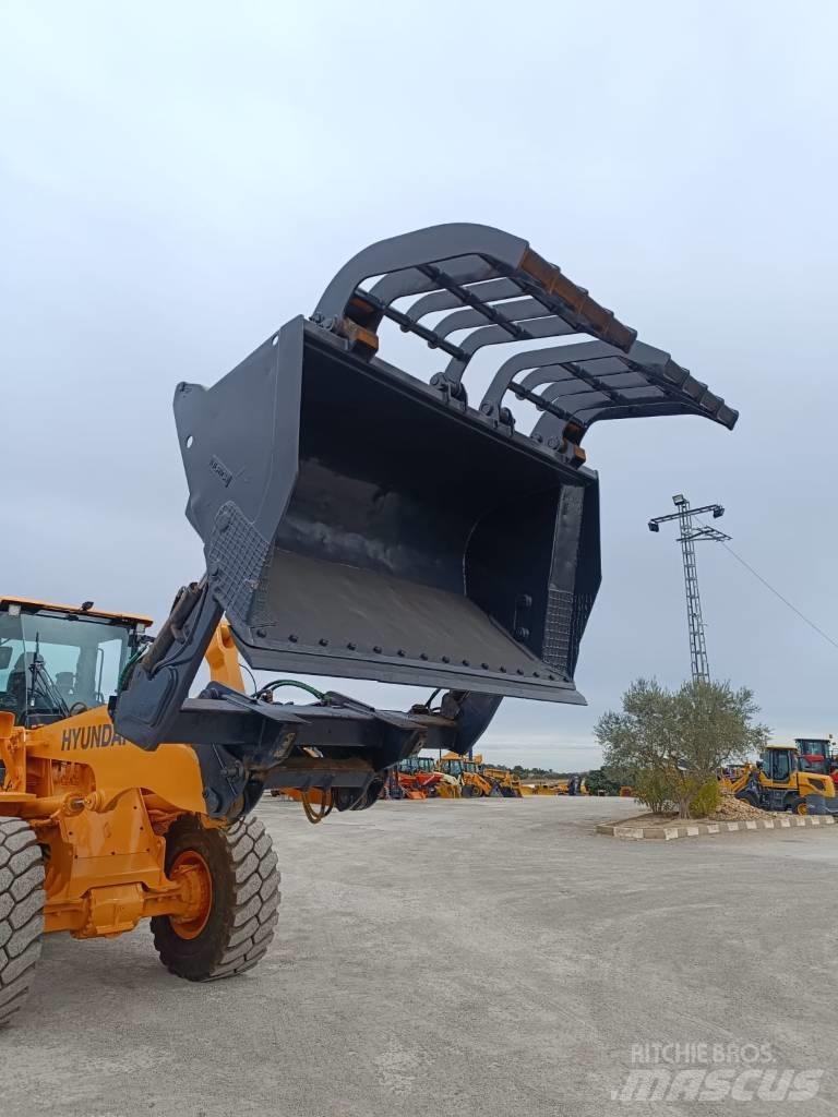 Hyundai HL 955 XT Incarcator pe pneuri