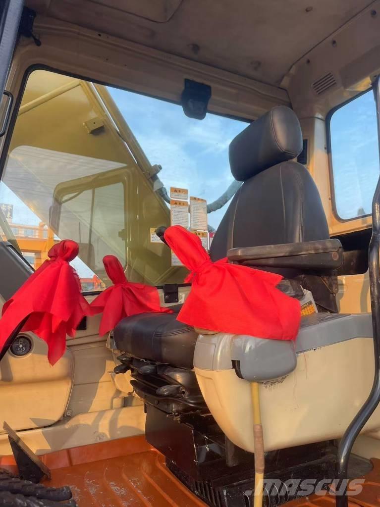 CAT 320 B Excavatoare pe șenile
