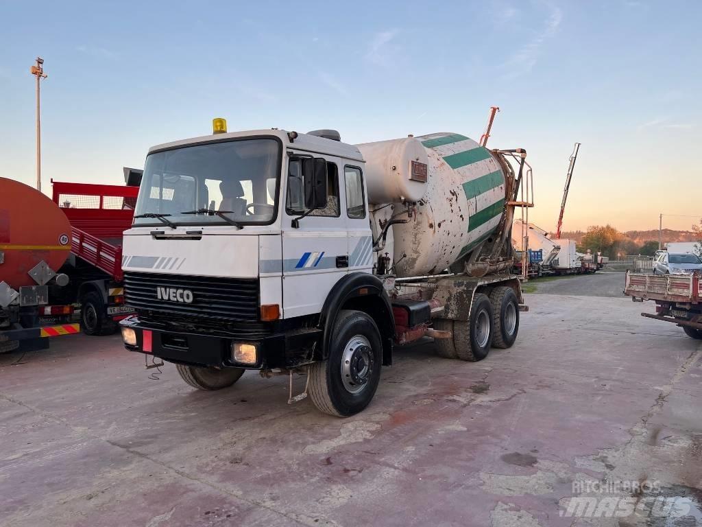 Iveco 330-30 Betoniera