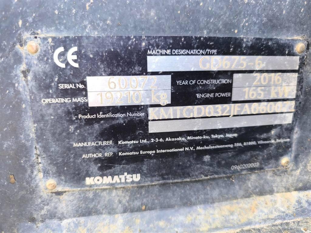 Komatsu GD 675-6 Gredere