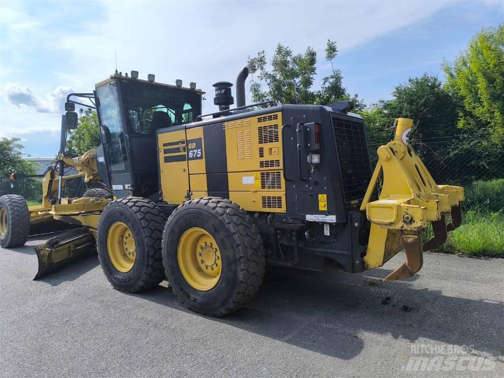 Komatsu GD 675-6 Gredere