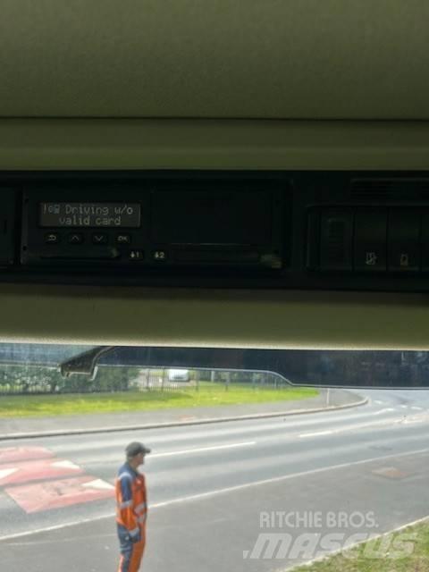 Scania P410 XT Autobasculanta