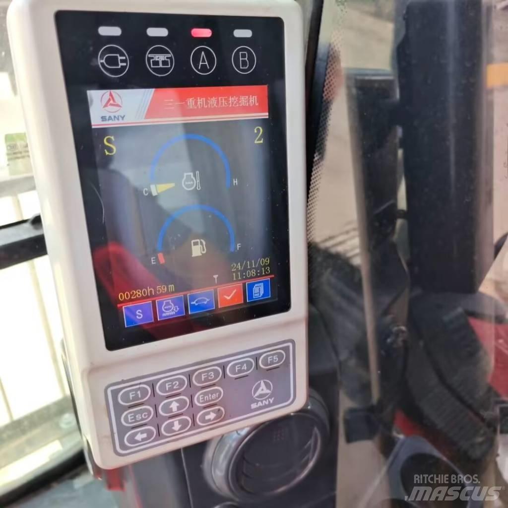 Sany 215C Excavatoare pe șenile
