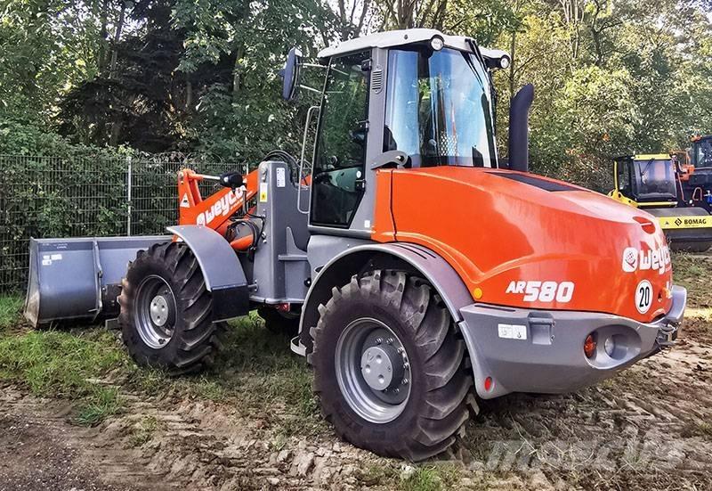 Weycor AR 580 Incarcator pe pneuri