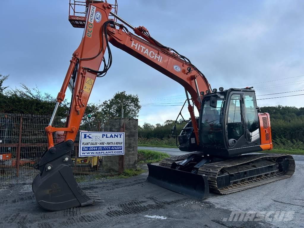 Hitachi ZX 135 US-6 Excavatoare pe șenile

