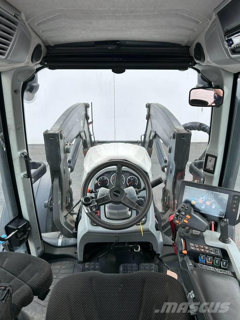 Valtra N 174 Tractoare