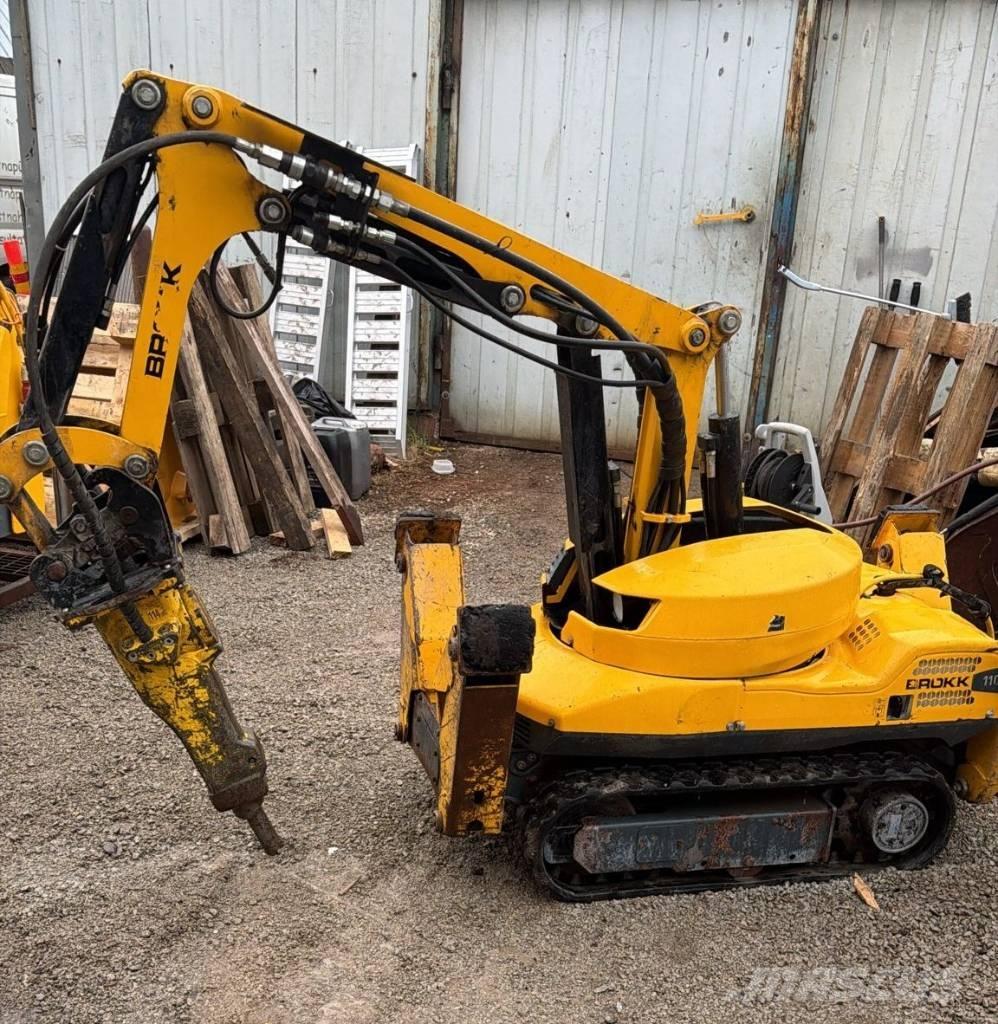 Brokk 110 Excavatoare de demolare