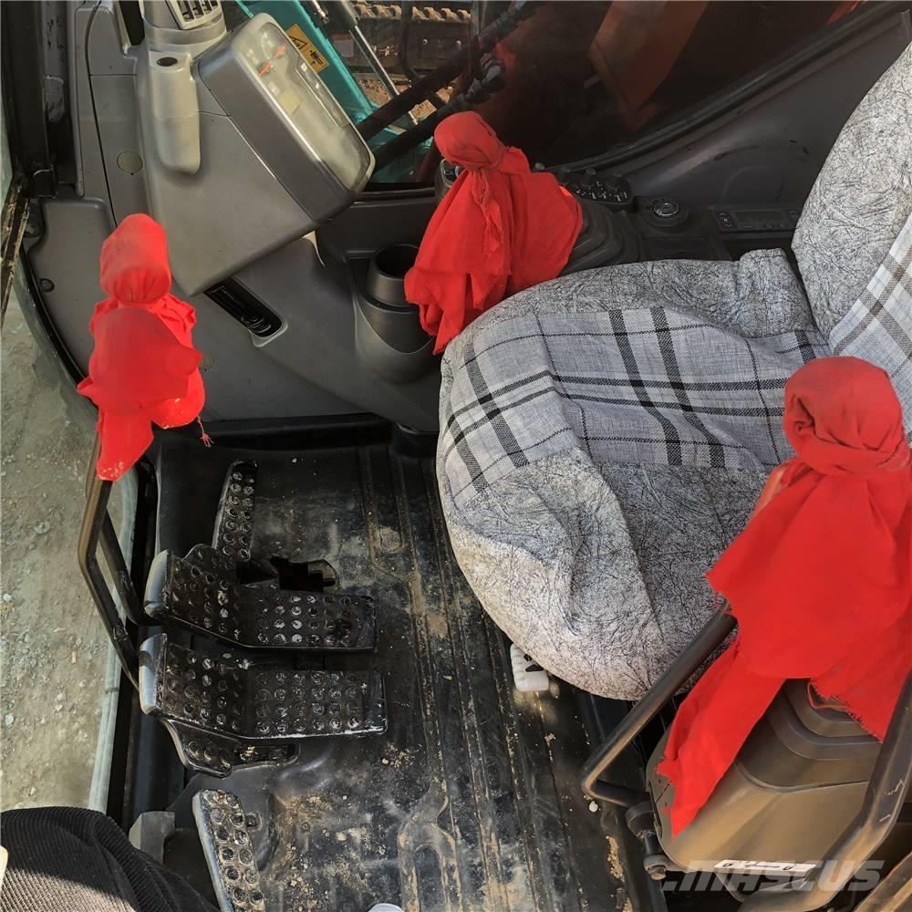 Hitachi ZX70-5A Excavatoare 7t - 12t