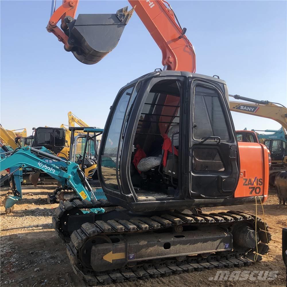 Hitachi ZX70-5A Excavatoare 7t - 12t