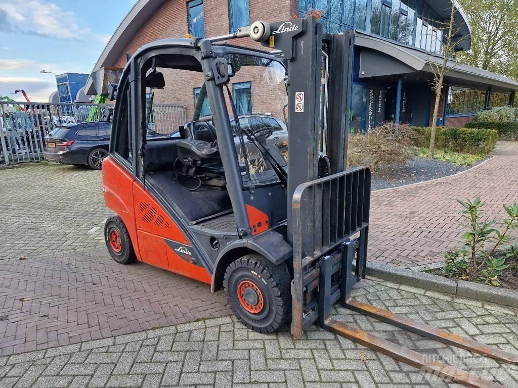 Linde H25D-02 Stivuitor diesel