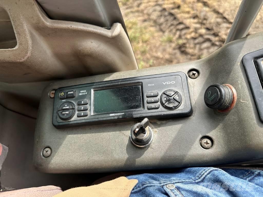 New Holland MH 4.6 Alte masini si accesorii pentru încarcat si sapaturi