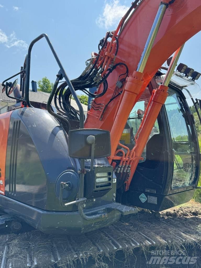 Hitachi ZX135USBL-6 Excavatoare pe șenile
