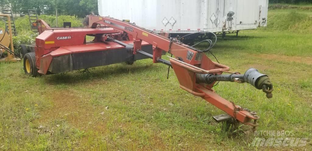 Case IH DC 132 Cositoare de iarba cu umidificator