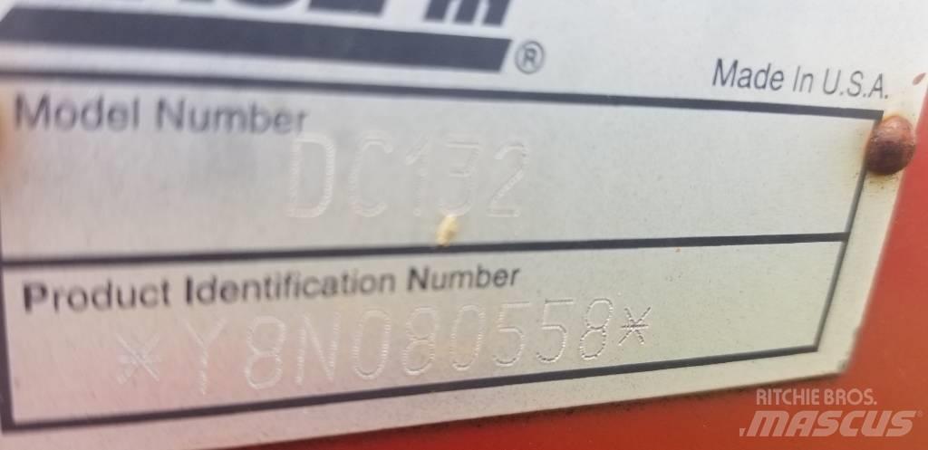 Case IH DC 132 Cositoare de iarba cu umidificator