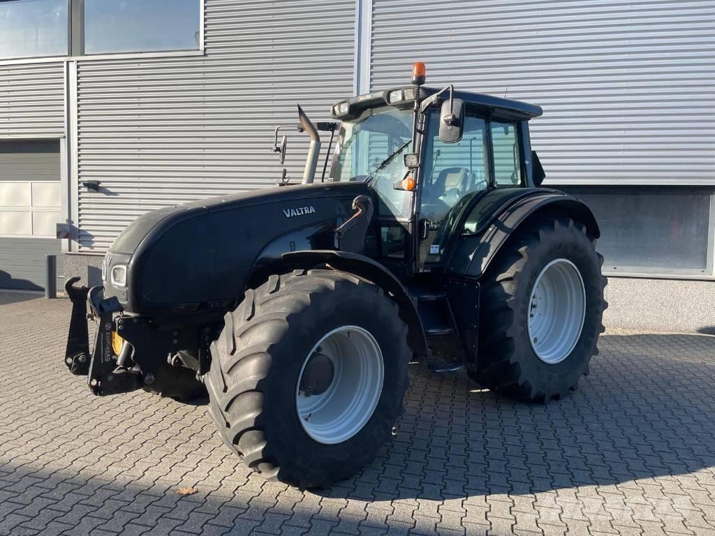 Valtra T151 tractor Tractoare