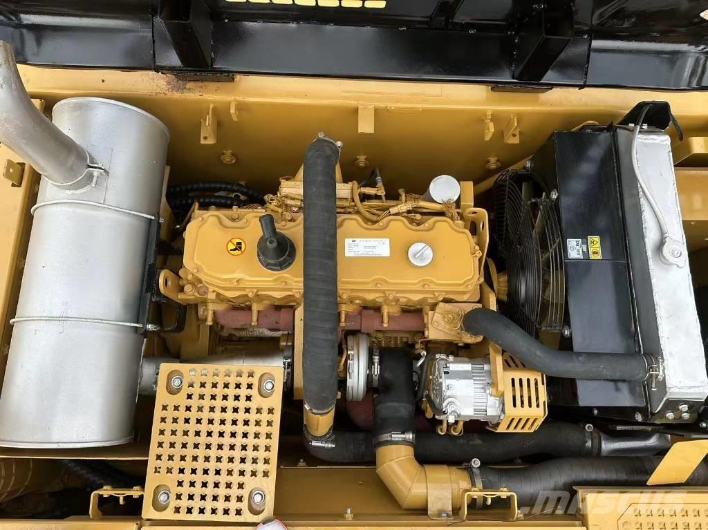 CAT 325 C L Excavatoare pe șenile
