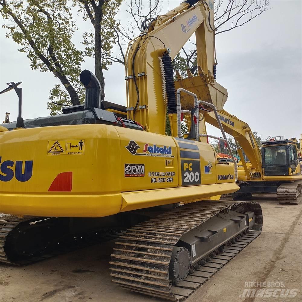 Komatsu PC 200 Excavatoare pe șenile
