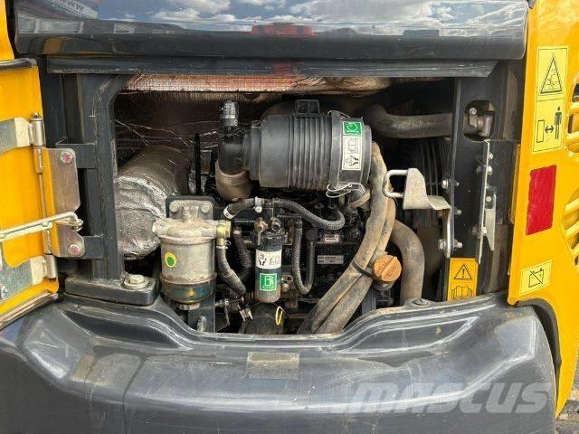 Komatsu PC 26 MR-3 Mini excavatoare < 7t