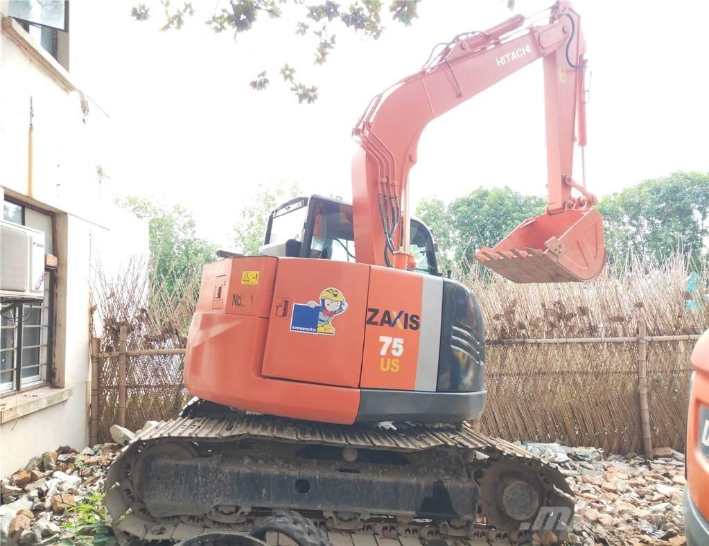 Hitachi ZX75US-3 Excavatoare 7t - 12t