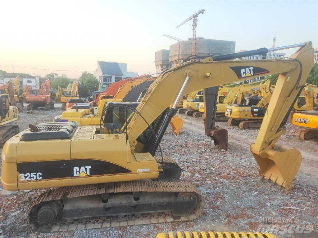 CAT 325 C Excavatoare pe șenile
