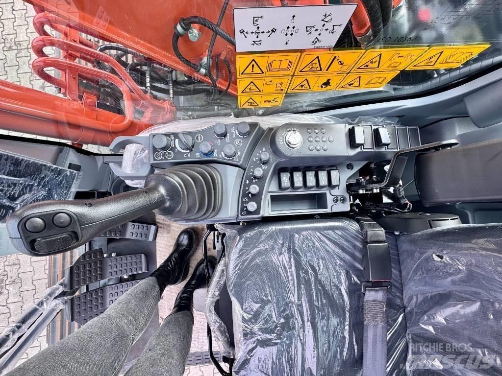 Hitachi ZX160LC-7 Excavatoare pe șenile
