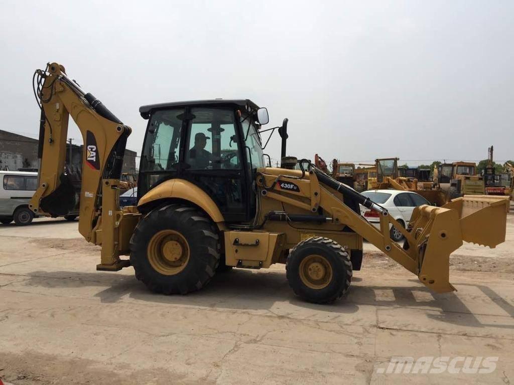 CAT 430F Buldoexcavatoare