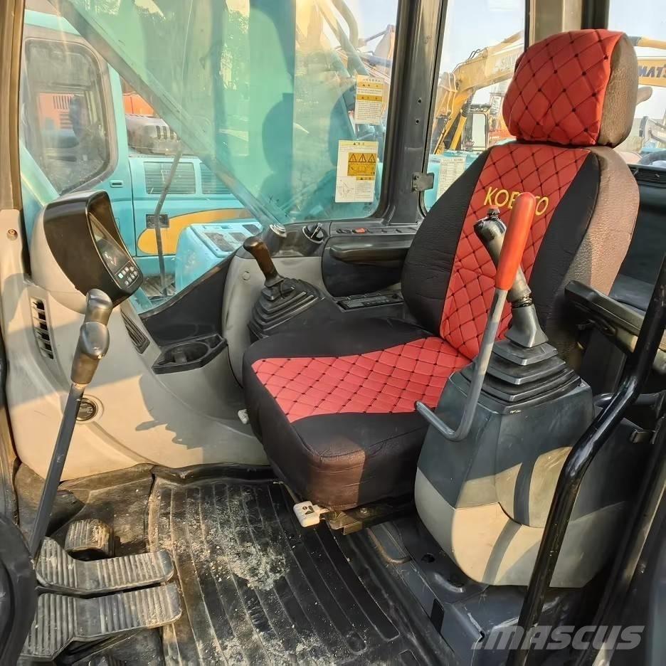 Kobelco SK 200 Excavatoare pe șenile
