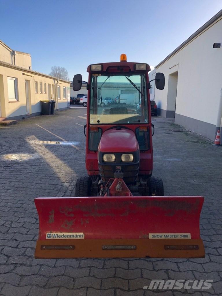 Shibaura ST 324 HST Tractoare compacte