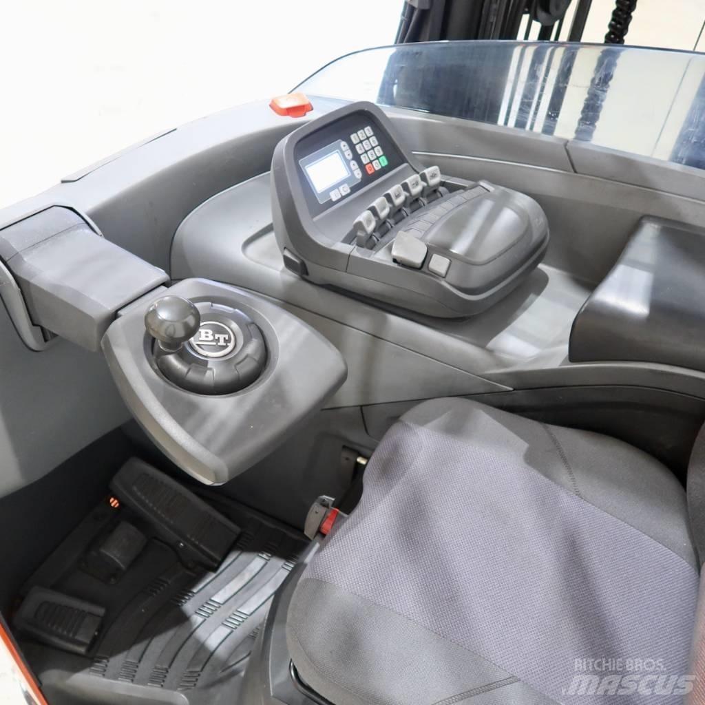 Toyota RRE160R Stivuitor cu catarg retractabil