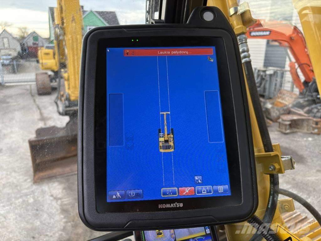 Komatsu PC210LCi-11 Excavatoare pe șenile
