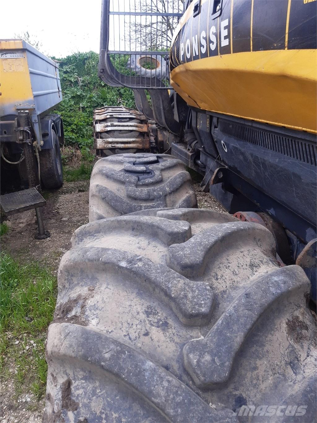 Ponsse Wisent 8W Transportoare
