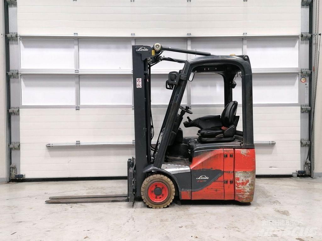 Linde E12-02 Stivuitor electric