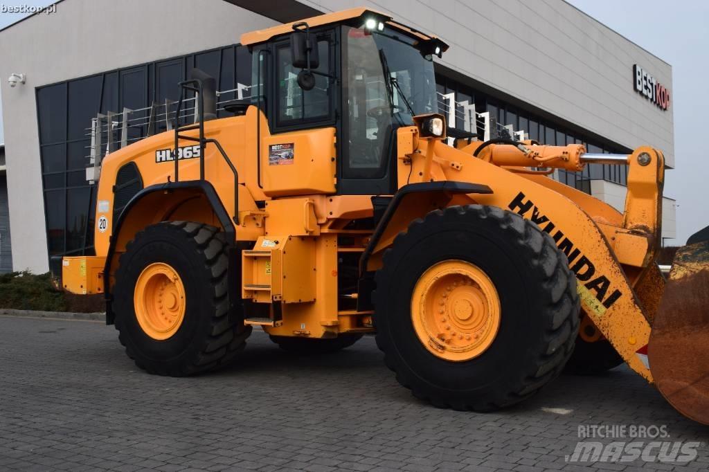 Hyundai HL 965 Incarcator pe pneuri