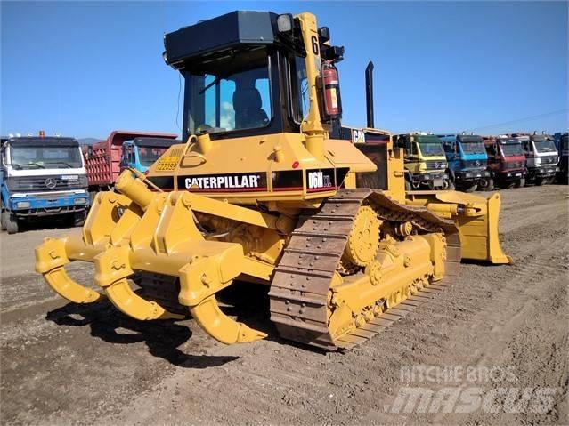 CAT D 6 M Buldozere pe senile