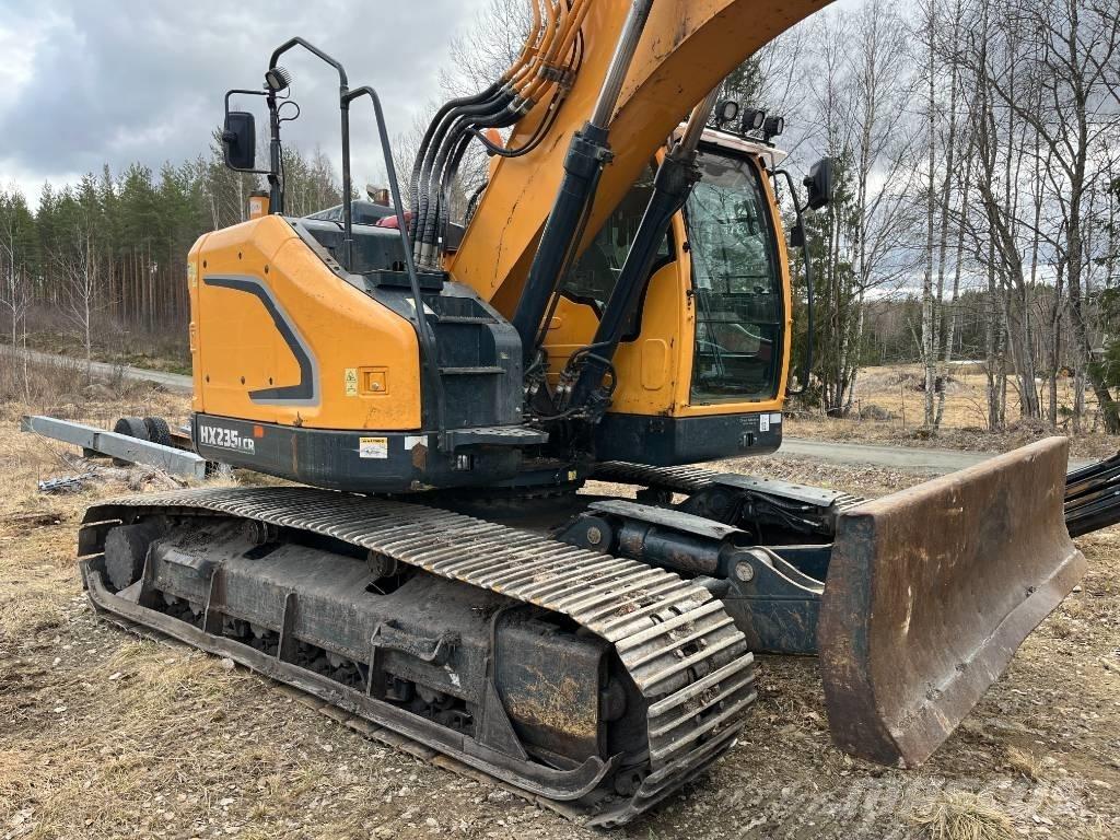 Hyundai HX 235 LCR Excavatoare pe șenile
