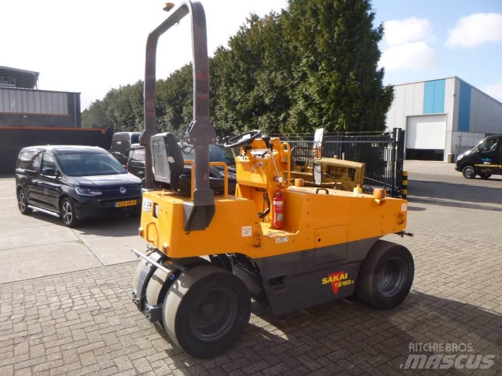 Sakai TS160-2 Cilindri compactori cu roti