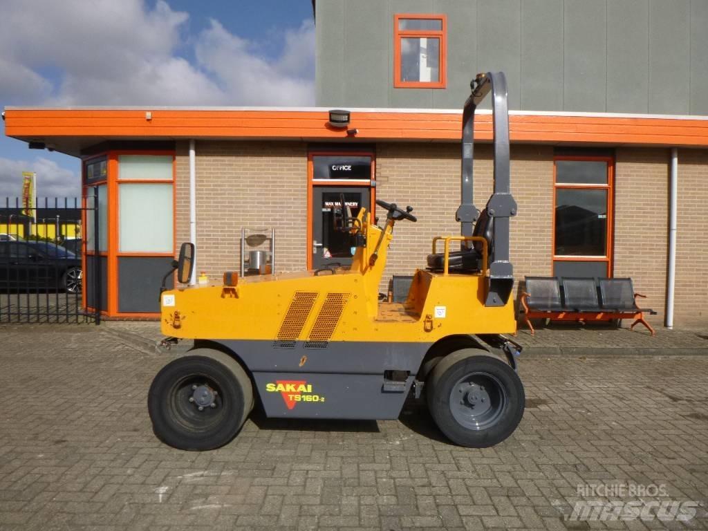 Sakai TS160-2 Cilindri compactori cu roti