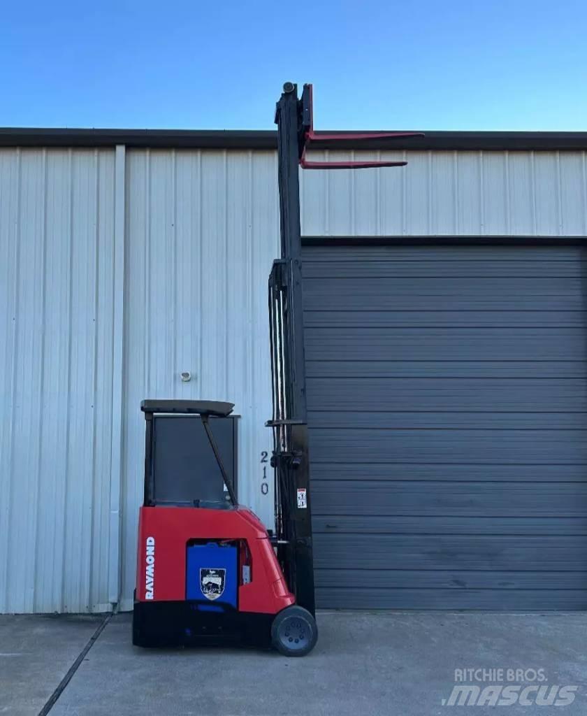 Raymond 425C40TT Stivuitor electric