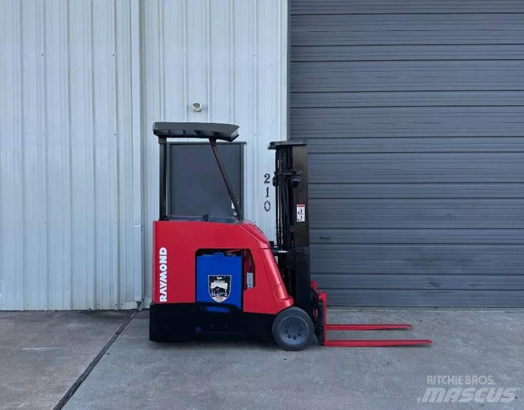 Raymond 425C40TT Stivuitor electric