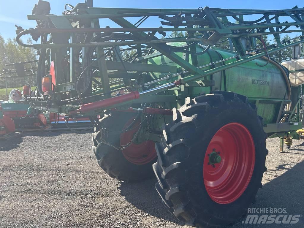 Moteska M2500 Tractoare agricole sprayers