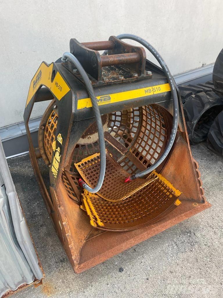 MB Crusher S 10 Cernuitoare
