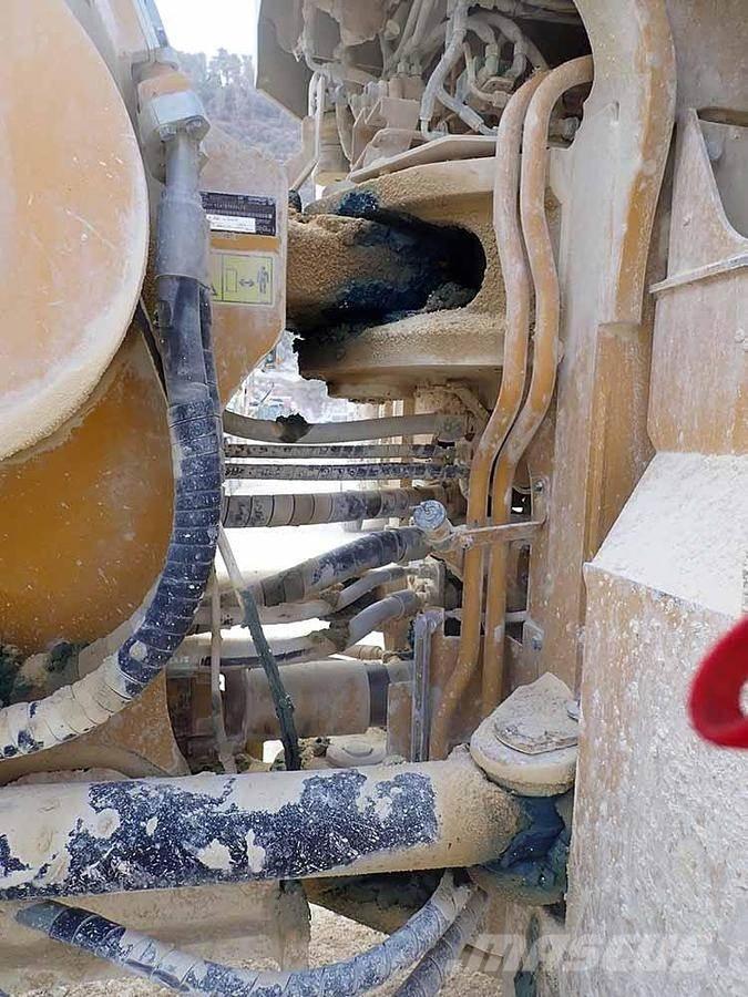 CAT 988K Incarcator pe pneuri